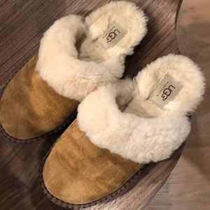 Ugg House Shoe